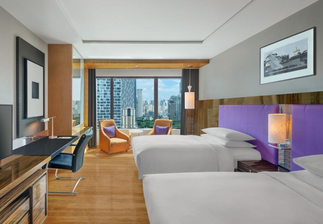 Renaissance-Bangkok-Ratchaprasong-Hotel-Executive-Club-Bangkok-Lounge-Access-Hotels